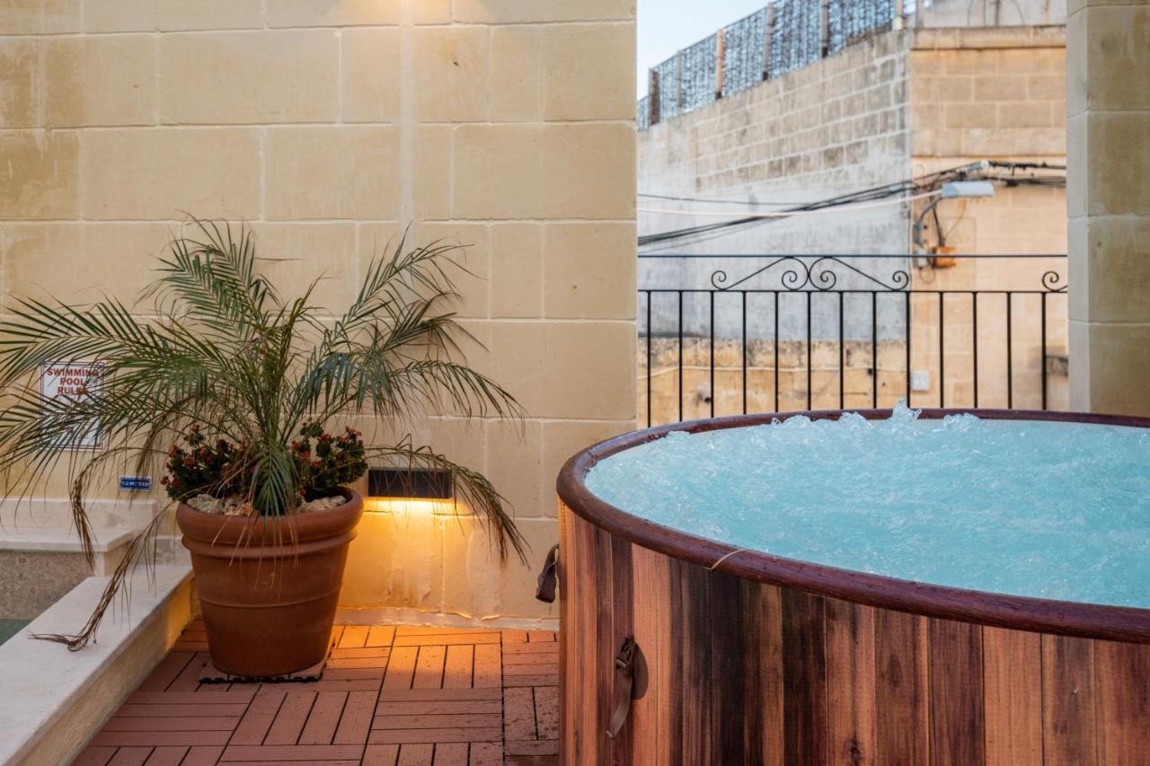 Narcisa - Luxury 3Br Traditional House With Pool, Cinema & Hot Tub Xagħra Buitenkant foto